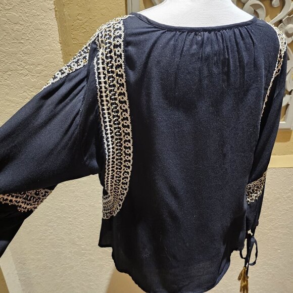 Sweet Magnolia Embroidered Boho S Black Tunic W & Tassel  S - Picture 8 of 9